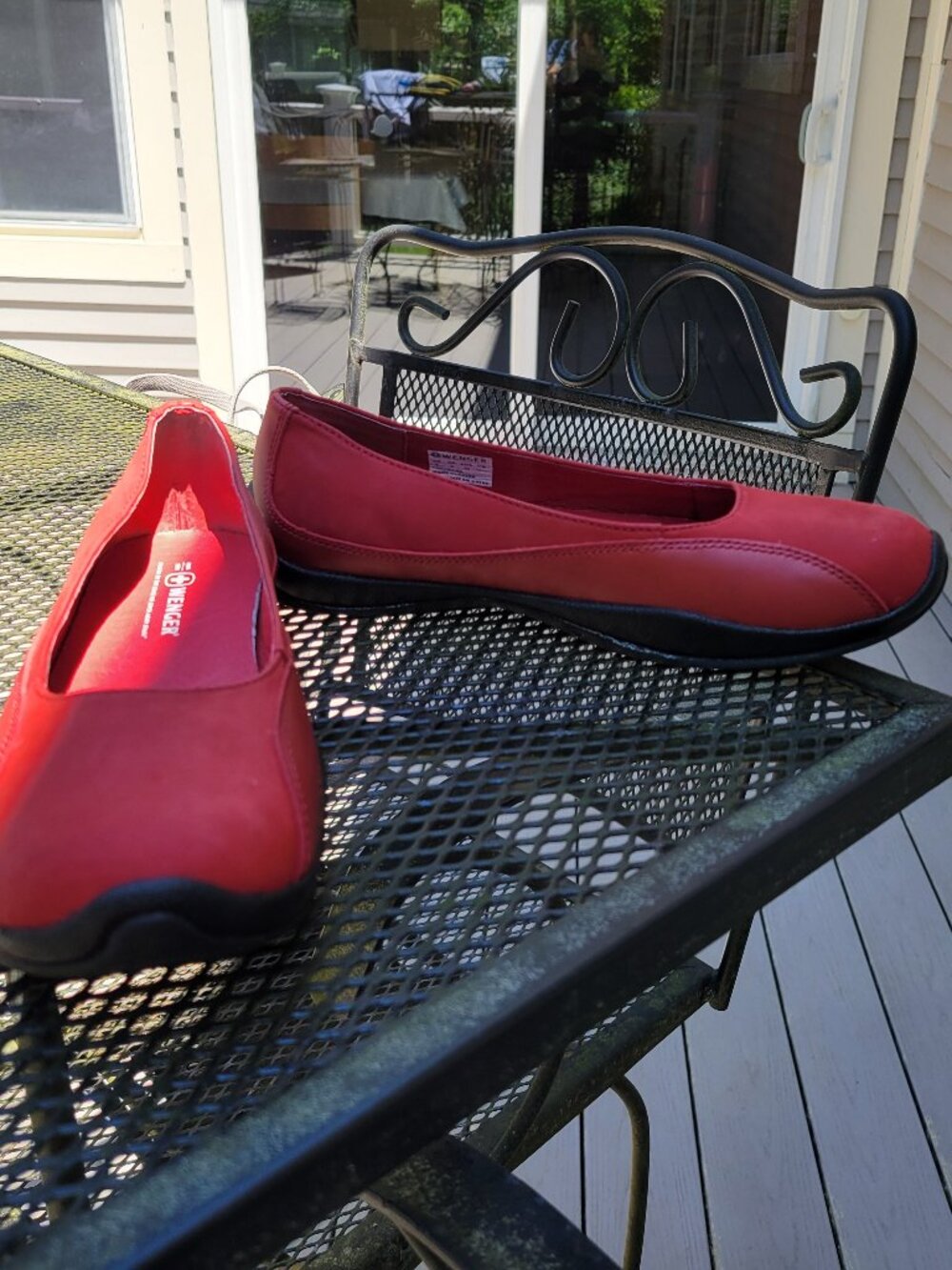 Ruby red flats. Wenger Size 8 (Feels Like 7.5) / EU 39  UK 6